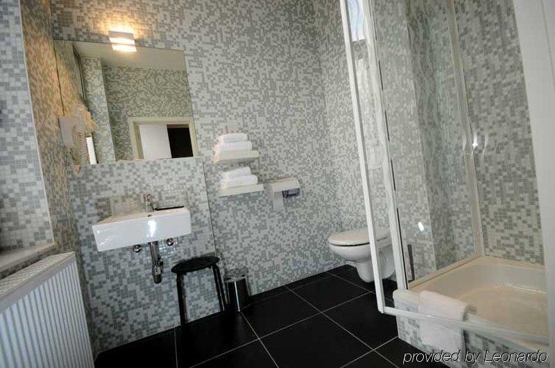 3 Paardekens - City Centre Hotel Mechelen Room photo